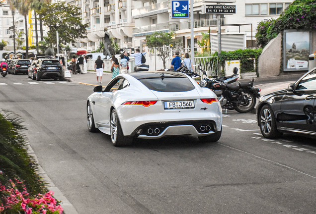 Jaguar F-TYPE R Coupé