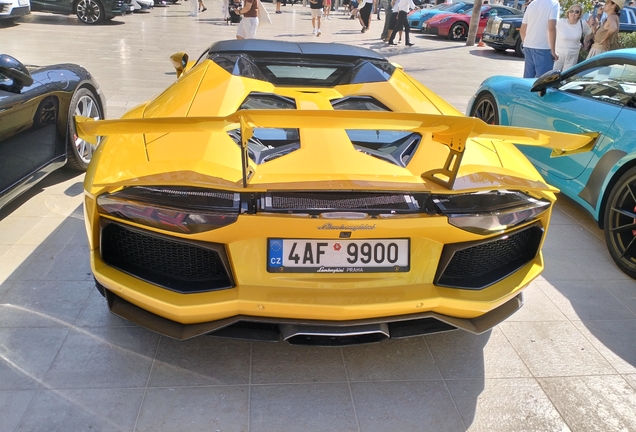 Lamborghini Aventador LP700-4 Roadster