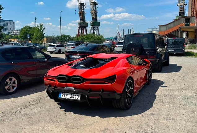 Lamborghini Revuelto