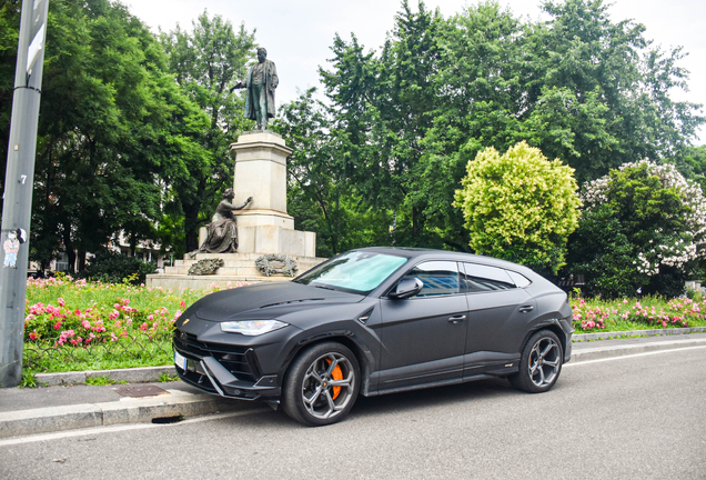 Lamborghini Urus S