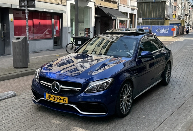 Mercedes-AMG C 63 S W205