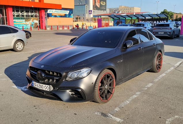 Mercedes-AMG E 63 S W213