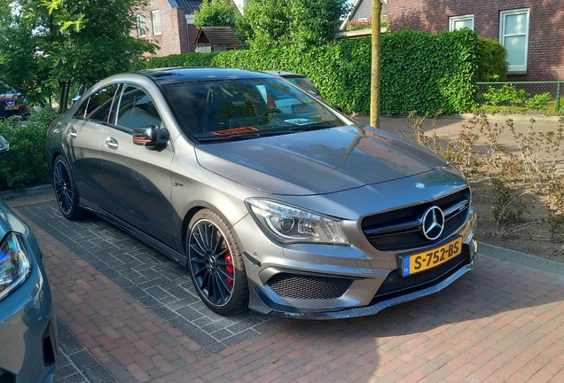 Mercedes-Benz CLA 45 AMG Edition 1 C117