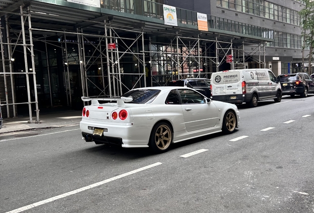 Nissan Skyline R34 GT-R