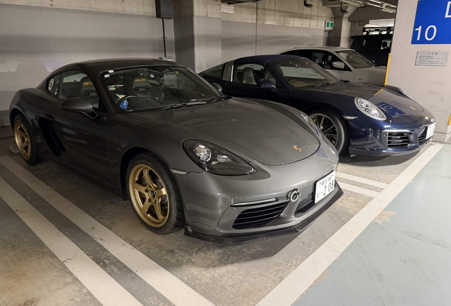 Porsche 718 Cayman S