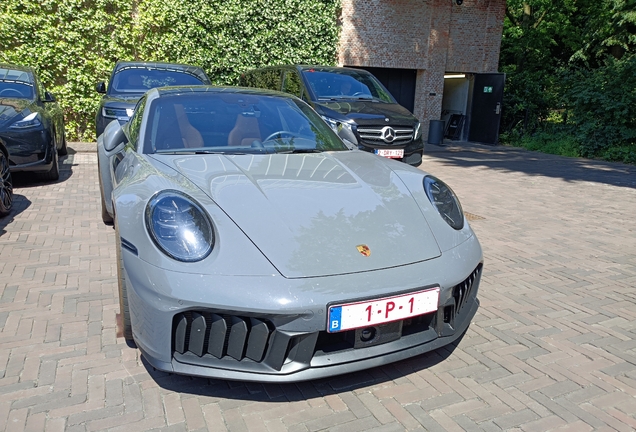 Porsche 992 Carrera 4 GTS MkII