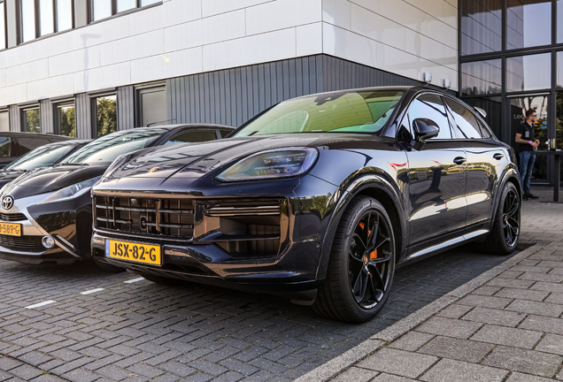 Porsche Cayenne Coupé Turbo E-Hybrid
