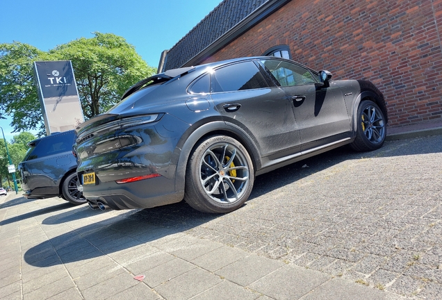 Porsche Cayenne Coupé Turbo E-Hybrid