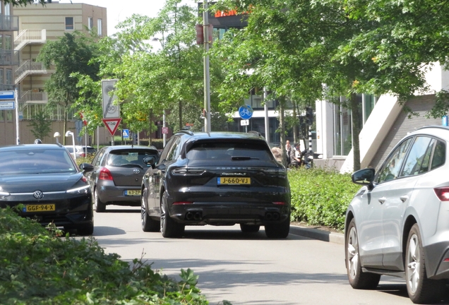 Porsche Cayenne Turbo S E-Hybrid