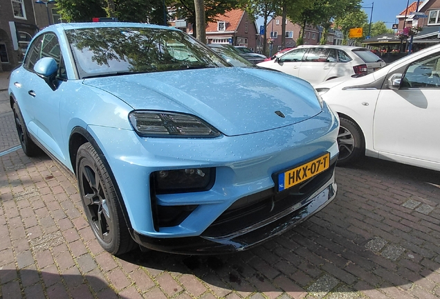 Porsche Macan EV Turbo