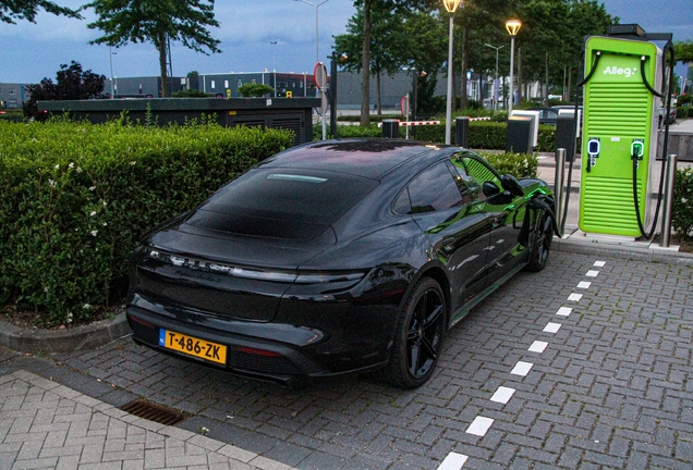 Porsche Taycan Turbo S MkI