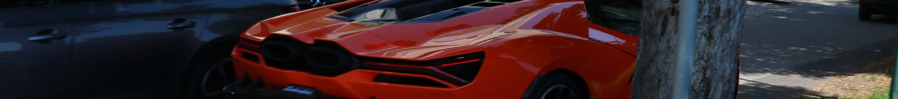 Lamborghini Revuelto