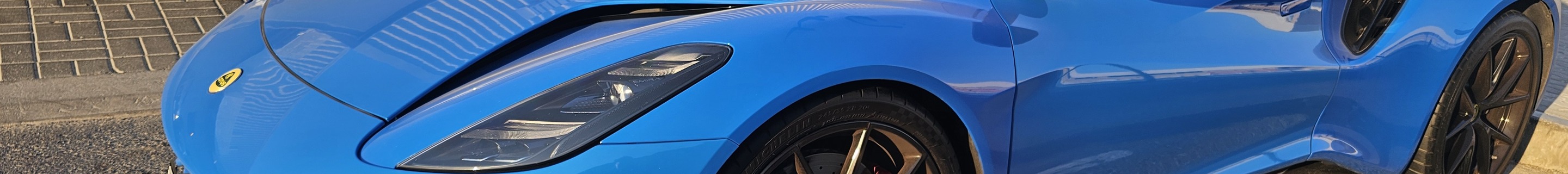 Lotus Emira