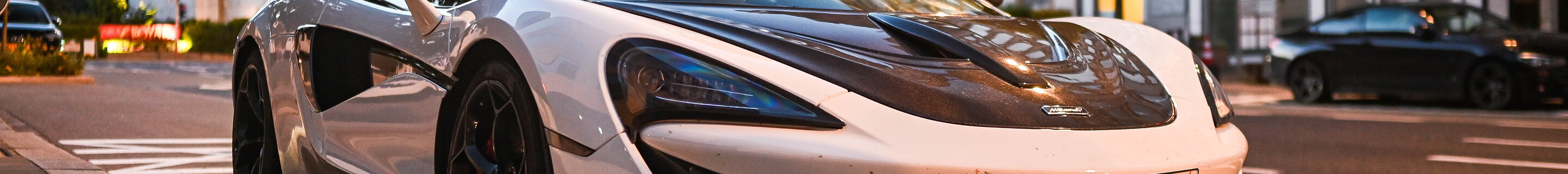 McLaren 570S