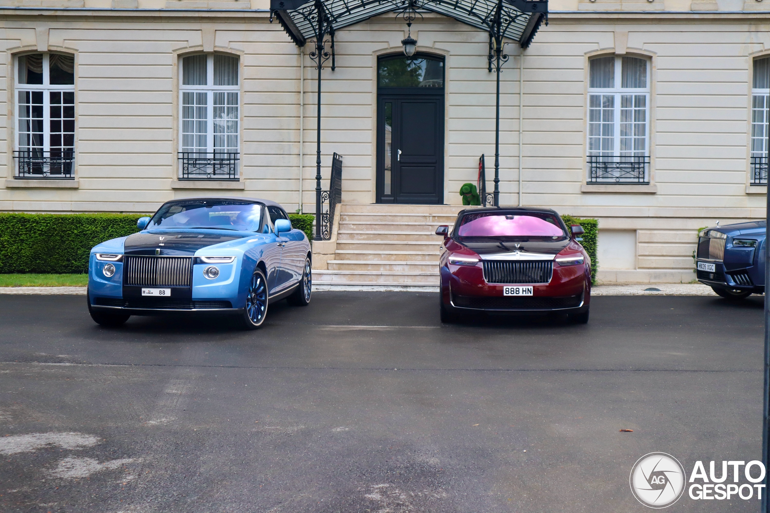 Rolls-Royce La Rose Noire Droptail