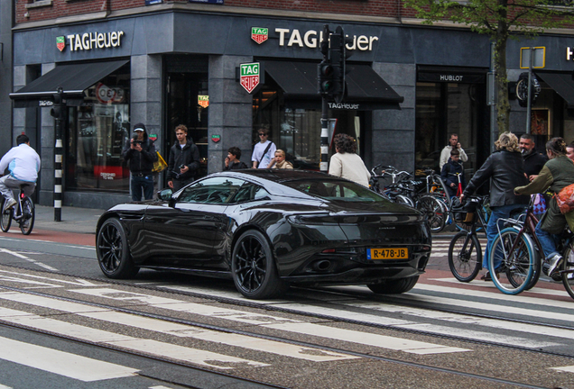 Aston Martin DB11 V8
