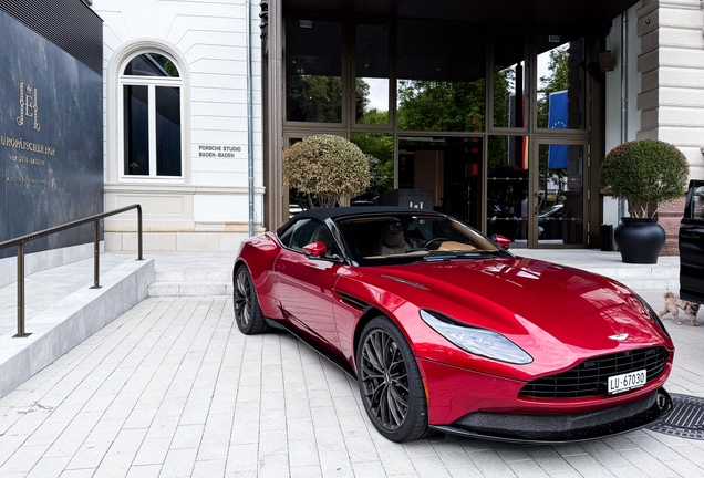 Aston Martin DB11 V8 Volante