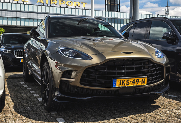 Aston Martin DBX707