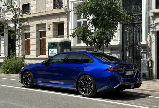 BMW M5 G90