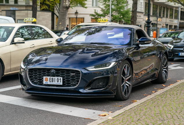 Jaguar F-TYPE R75 Convertible