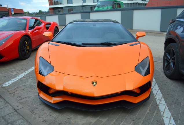 Lamborghini Aventador S LP740-4