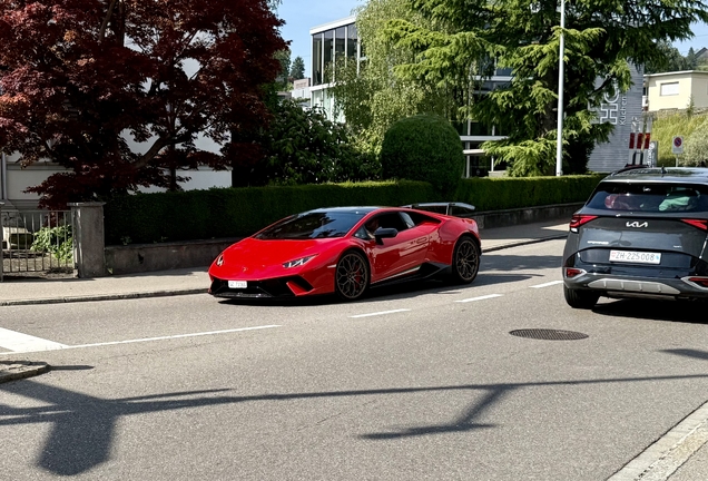 Lamborghini Huracán LP640-4 Performante