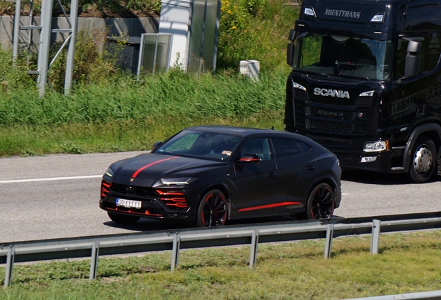 Lamborghini Urus