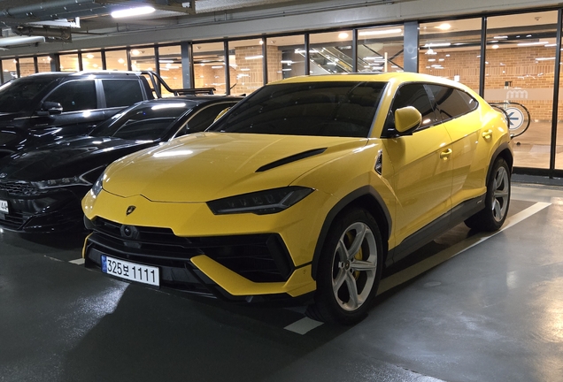Lamborghini Urus S
