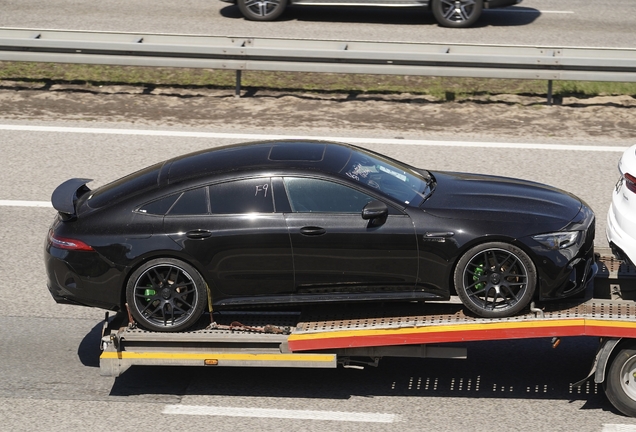 Mercedes-AMG GT 63 S X290