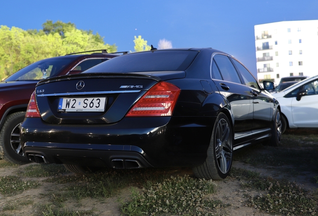 Mercedes-Benz S 63 AMG W221 2011