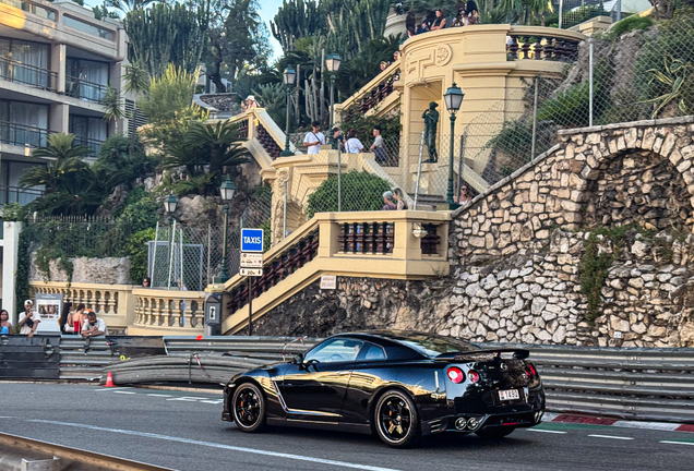 Nissan GT-R 2016 Black Edition
