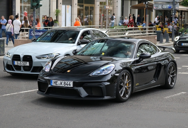 Porsche 718 Cayman GT4