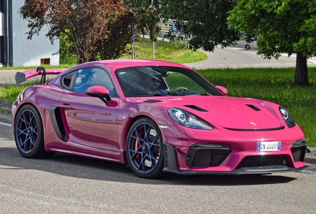 Porsche 718 Cayman GT4 RS