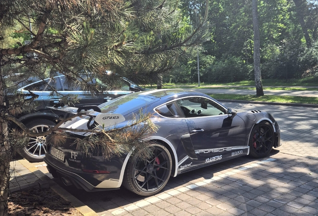 Porsche 718 Cayman GT4 RS Weissach Package