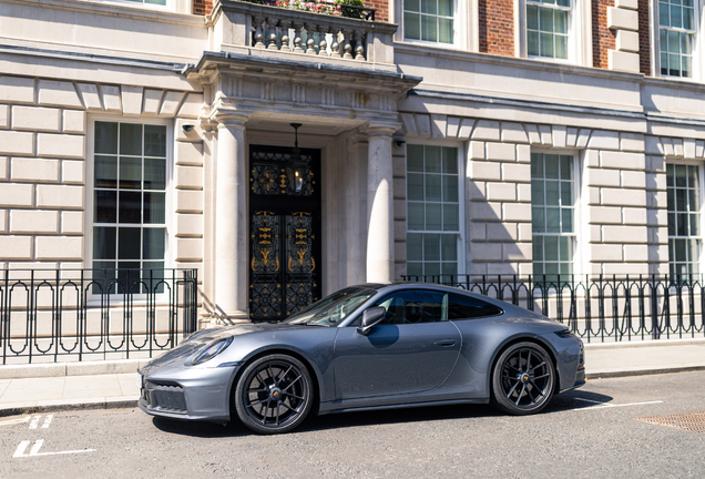 Porsche 992 Carrera 4 GTS MkII