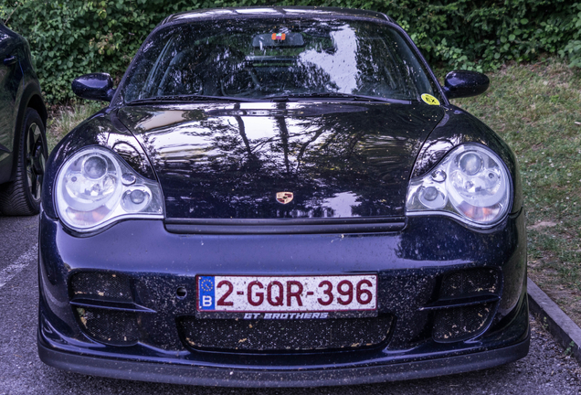 Porsche 996 GT2