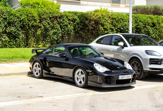 Porsche 996 GT2
