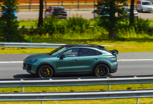 Porsche Cayenne Coupé Turbo E-Hybrid