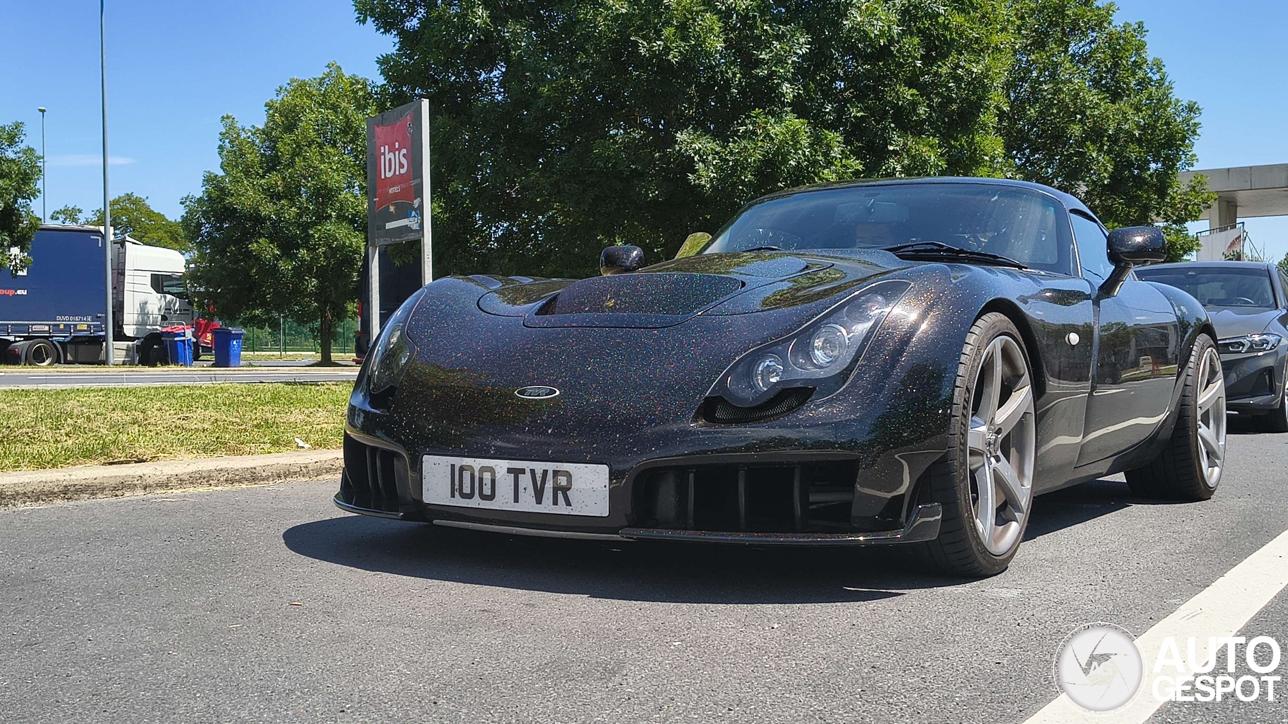 TVR Sagaris