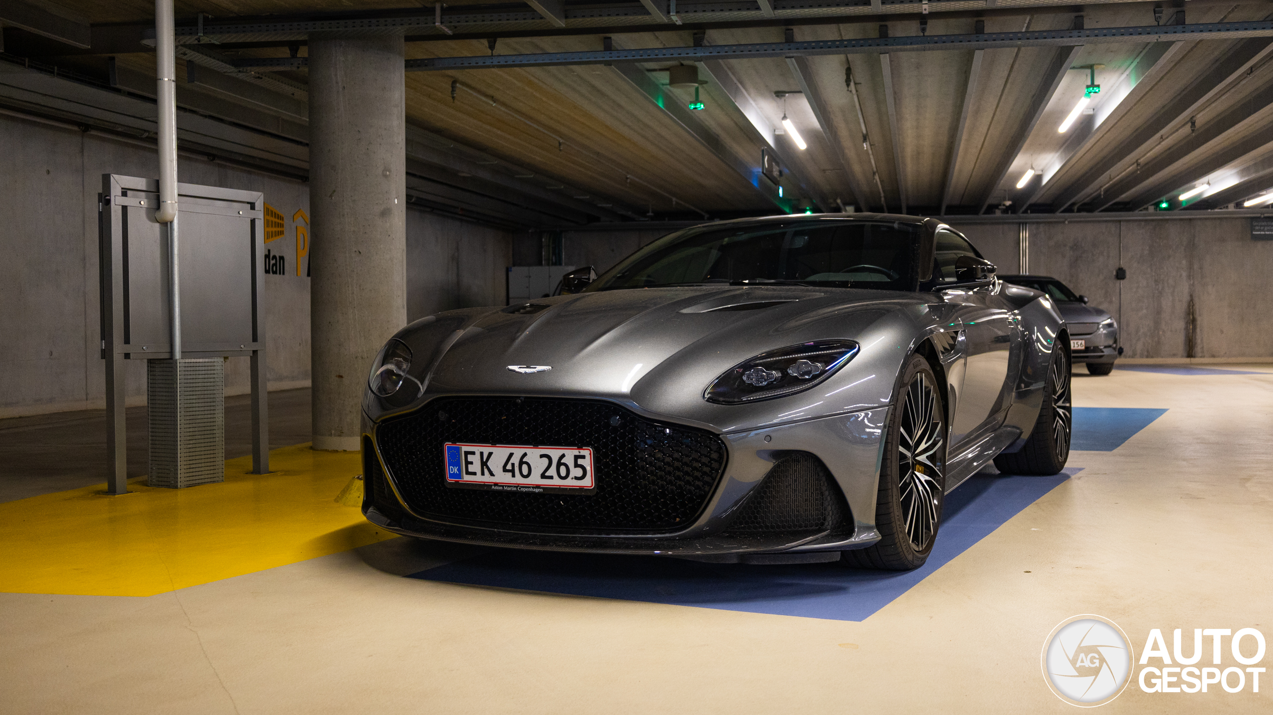 Aston Martin DBS Superleggera