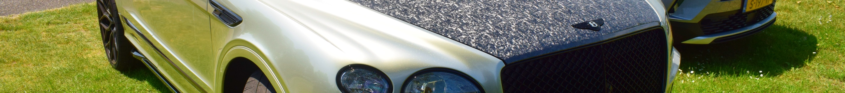 Bentley Bentayga Hybrid 2021