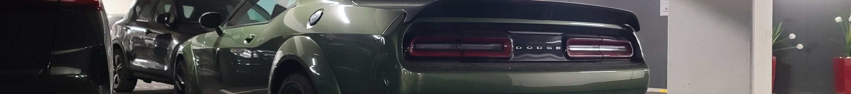 Dodge Challenger SRT Hellcat Widebody