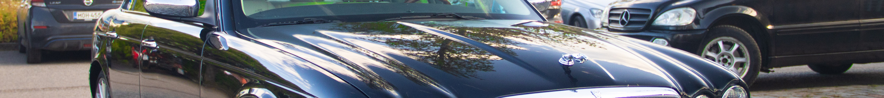 Jaguar XJR