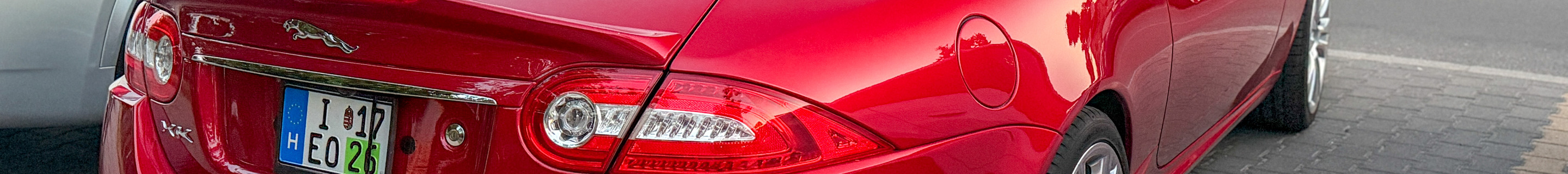 Jaguar XKR-S 2012