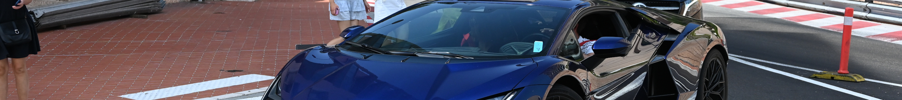 Lamborghini Revuelto