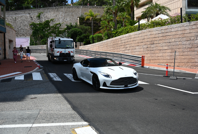 Aston Martin DB12