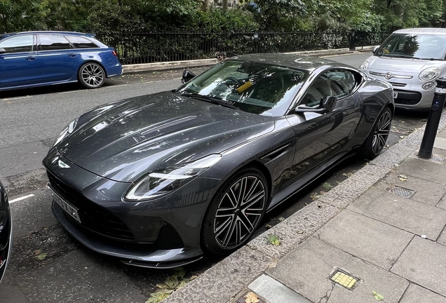 Aston Martin DB12