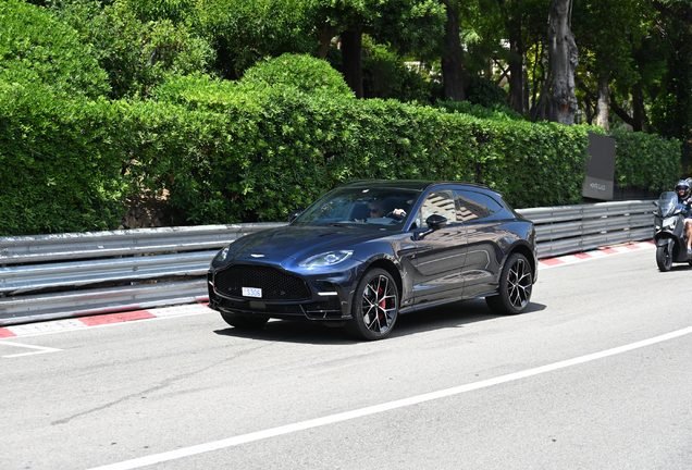 Aston Martin DBX S