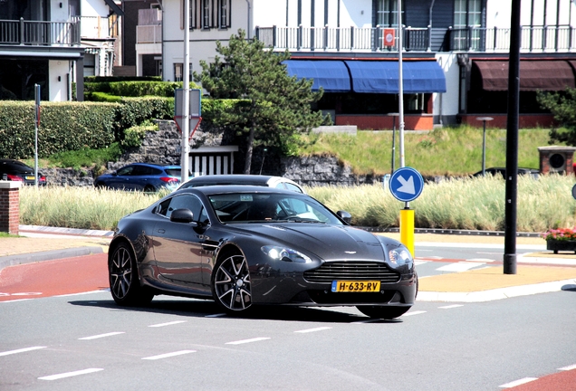 Aston Martin V8 Vantage 2012