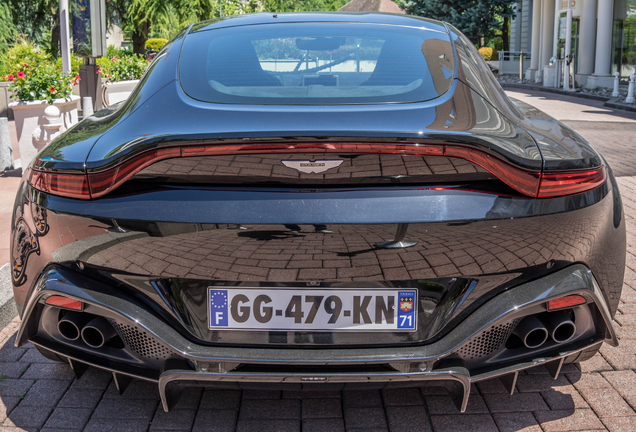 Aston Martin V8 Vantage 2018